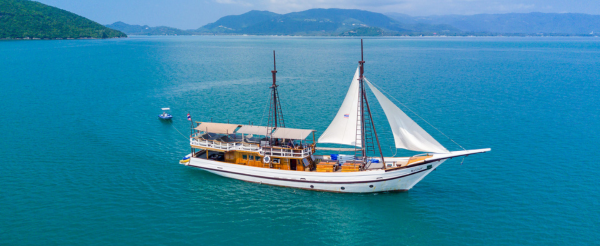 精品白帆船出海一日遊(含自助午餐)→龍蝦沙灘晚餐