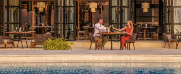 渡假島上自由探索