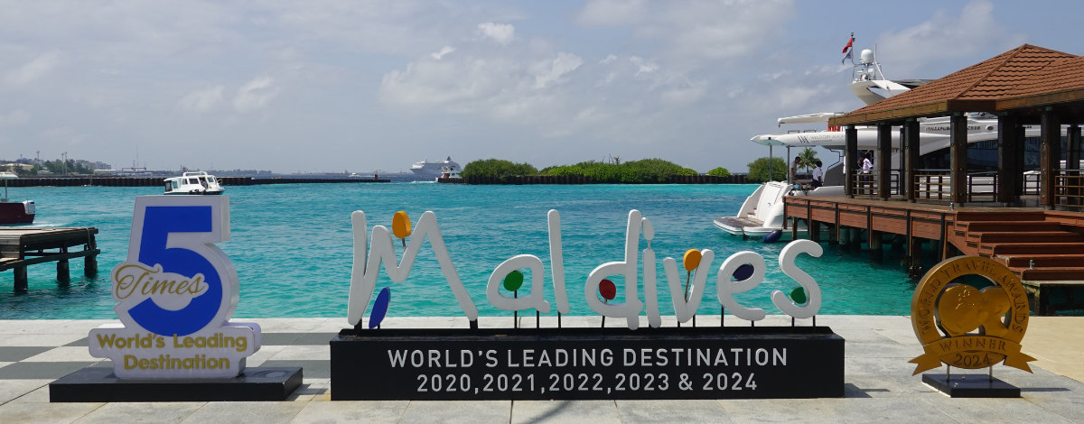 台北→新加坡→前往下個登機口轉機→馬列機場